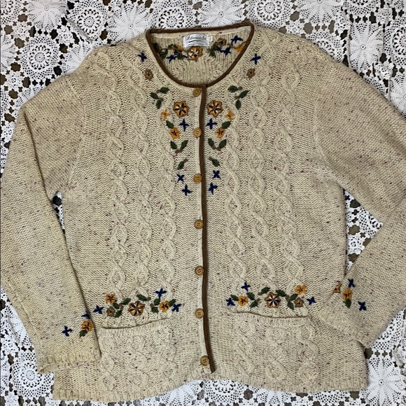 Vintage Sweaters - SALE Vintage hand embroidered cable knit cardigan with wooden buttons oversized